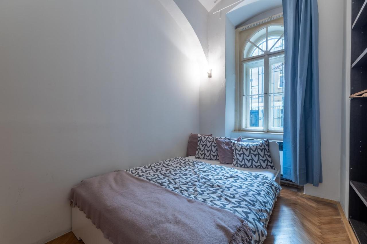 Spacious 3 Bedroom Apartment In The Heart Of Prag Exterior foto