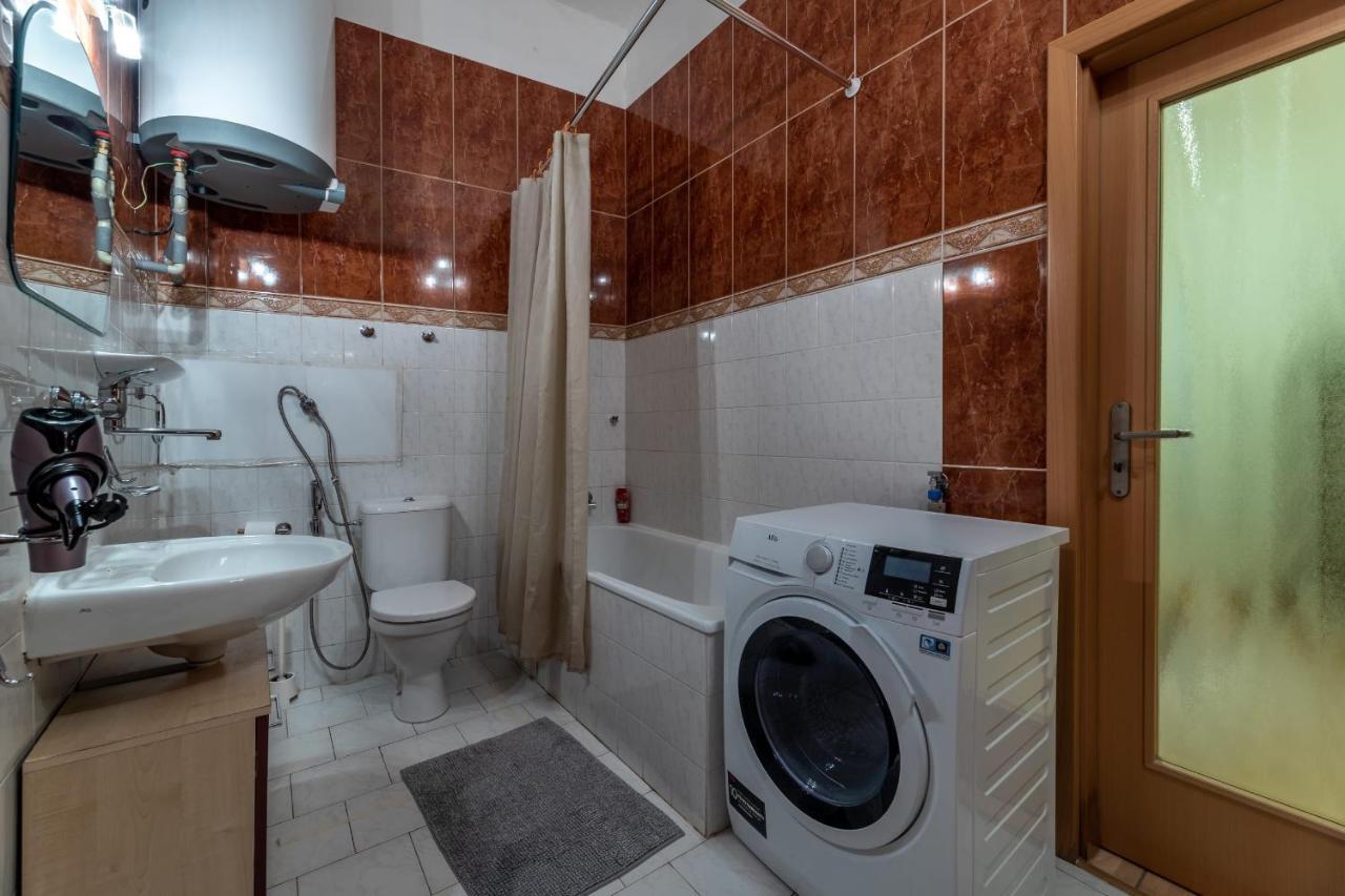 Spacious 3 Bedroom Apartment In The Heart Of Prag Exterior foto