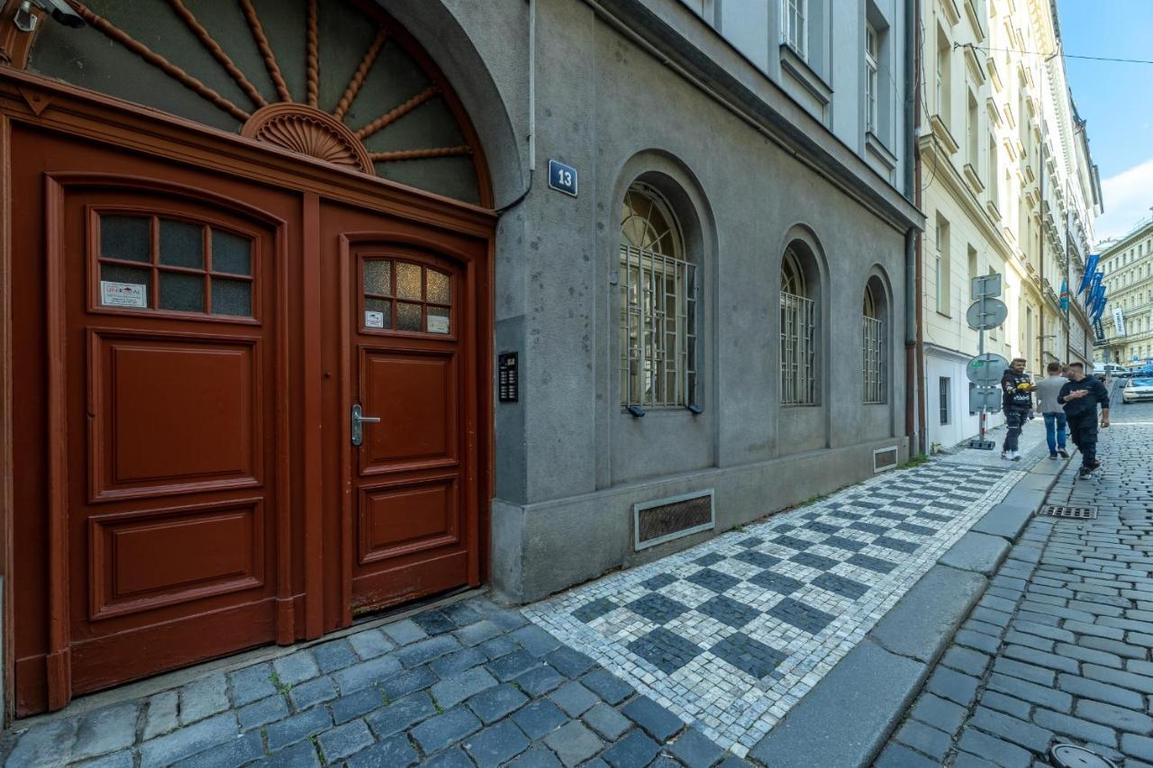 Spacious 3 Bedroom Apartment In The Heart Of Prag Exterior foto